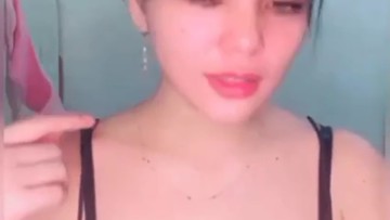 Madeline Ebot Seksi Spill Uting Dong