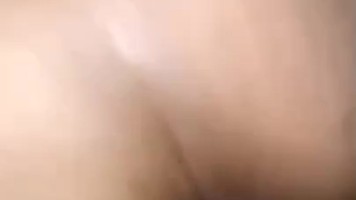 Pacarku yang Manis Udah Ngantuk Tapi Harus Goyang