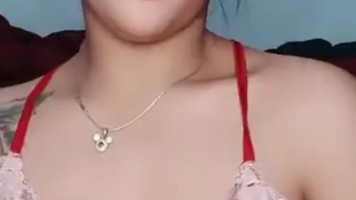 Bokep Indo Adelia Colmek Seksi Pake Dress Merah