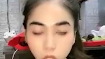 Bokep Indo Live Belahan Toket Mulus Kak Coryna