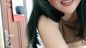 Bokep Indo Lisa Chan Show Omek Smakin Montok Aja