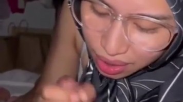 Bokep Jilbab – BjisMyThang Skandal Wanita Malay Kompilasi Blowjob