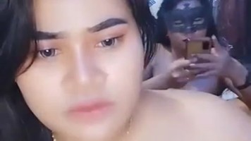 Bokep Indo Rifarda Show Omek Telanjang Berduet