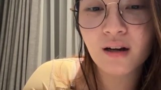 Pesona Belahan Dada Vivi Novika Chindo Instagram