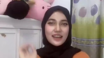 Live Cewek Jilbab Tobrut Joget Binal